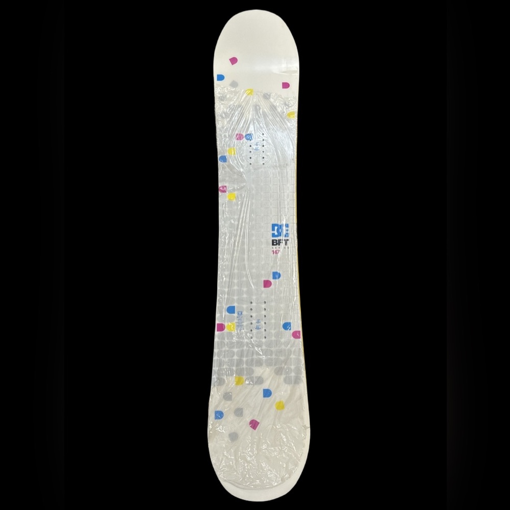 Y2K DC BFT series vintage old stock white/multi graphic design snowboard, 147cm.
